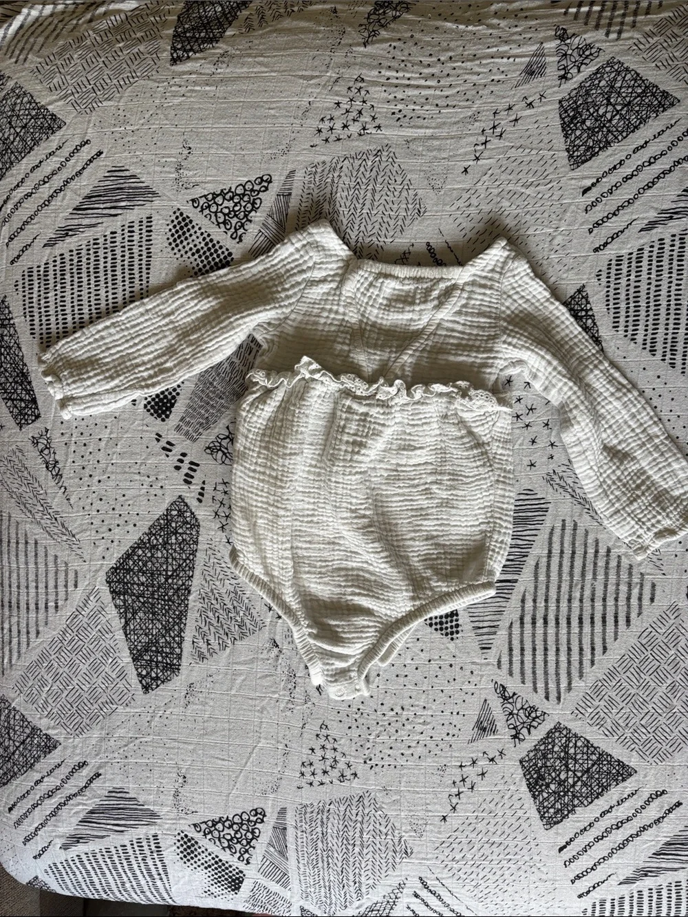 18m COTTON GIRLS FRILLY ONESIE